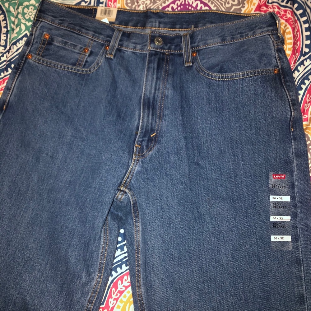 Levi’s 550 relaxed fit